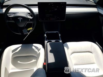 Zdjęcie 8 z 13 samochodu: 2024 TESLA MODEL Y VIN:7SAYGDEE6RF065642 - miniatura