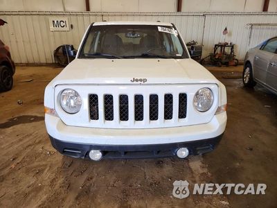 Piąte zdjęcie samochodu w środku: 2017 JEEP PATRIOT LATITUDE VIN:1C4NJRFB5HD174800 - miniatura