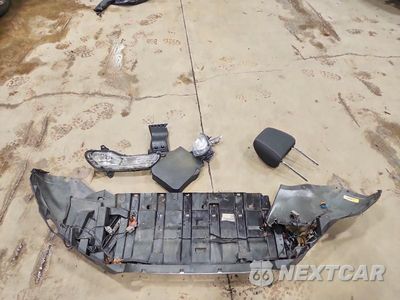 Zdjęcie 13 z 14 samochodu: 2016 FORD ESCAPE SE VIN:1FMCU9GX0GUA85655 - miniatura
