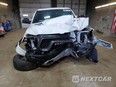 Piąte zdjęcie samochodu w środku: 2019 RAM 1500 REBEL VIN:1C6SRFLT3KN580459 - miniatura