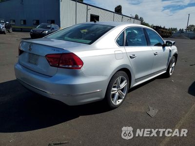 Trzecie zdjęcie samochodu z tyłu: 2015 VOLKSWAGEN PASSAT SEL VIN:1VWCV7A39FC072335 - miniatura