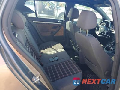 Zdjęcie 10 z 12 samochodu: 2008 VOLKSWAGEN GTI VIN:WVWGV71K58W246222 - miniatura