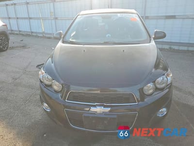 Piąte zdjęcie samochodu w środku: 2014 CHEVROLET SONIC LT VIN:1G1JC5SH8E4215422 - miniatura
