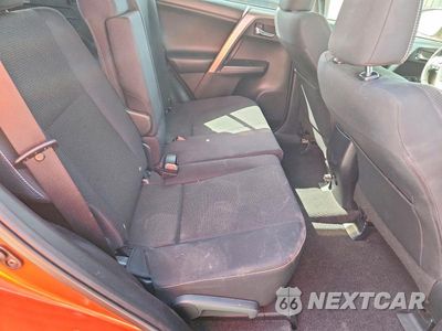 Zdjęcie 10 z 13 samochodu: 2016 TOYOTA RAV4 XLE VIN:JTMWFREV7GJ097977 - miniatura