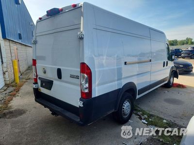 Trzecie zdjęcie samochodu z tyłu: 2025 RAM PROMASTER 3500 DELIVERY VAN VIN:3C6MRVJG7SE564388 - miniatura