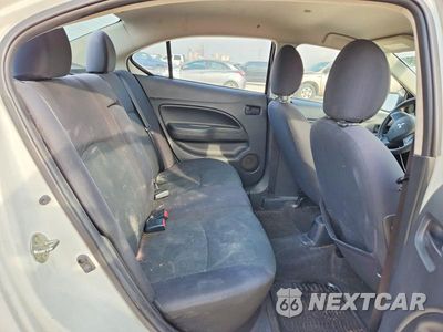 Zdjęcie 10 z 13 samochodu: 2017 MITSUBISHI MIRAGE G4 ES VIN:ML32F3FJ0HHF10036 - miniatura