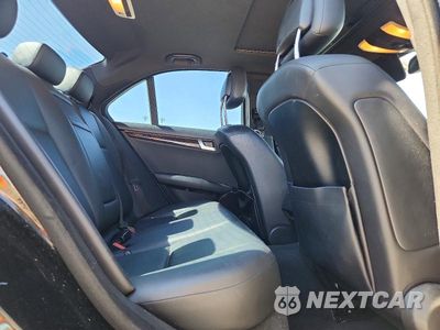 Zdjęcie 10 z 13 samochodu: 2014 MERCEDES-BENZ C 250 VIN:WDDGF4HBXEA937584 - miniatura