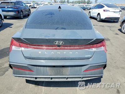 Zdjęcie 6 z 13 samochodu: 2024 HYUNDAI ELANTRA BLUE VIN:KMHLM4DJ9RU097213 - miniatura