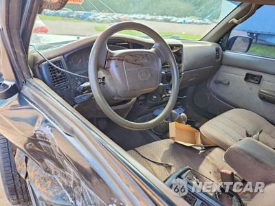 Zdjęcie 8 z 11 samochodu: 1997 TOYOTA TACOMA BASE VIN:4TAWM72N8VZ298862 - miniatura
