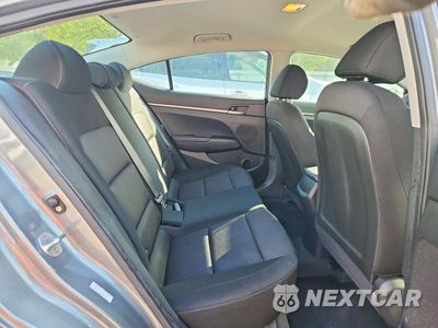 Zdjęcie 10 z 13 samochodu: 2018 HYUNDAI ELANTRA SE VIN:KMHD74LF7JU572676 - miniatura