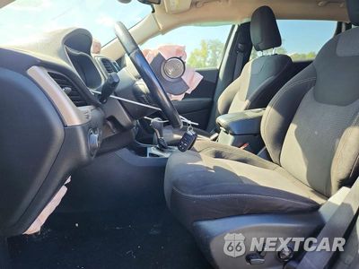 Zdjęcie 7 z 13 samochodu: 2015 JEEP CHEROKEE LATITUDE VIN:1C4PJLCB7FW591413 - miniatura