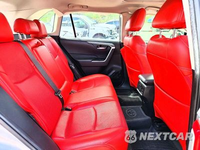 Zdjęcie 11 z 13 samochodu: 2020 TOYOTA RAV4 XLE VIN:JTMP1RFV1LD527755 - miniatura