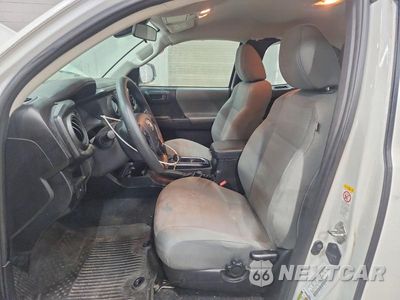Zdjęcie 7 z 12 samochodu: 2018 TOYOTA TACOMA SR VIN:5TFRX5GN7JX124146 - miniatura