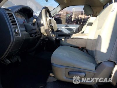 Zdjęcie 7 z 12 samochodu: 2018 RAM 1500 ST VIN:3C6JR6AT7JG249762 - miniatura