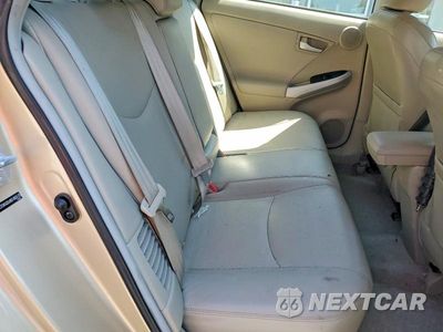 Zdjęcie 10 z 12 samochodu: 2011 TOYOTA PRIUS FOUR VIN:JTDKN3DU8B1400135 - miniatura
