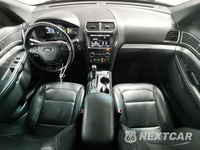 Zdjęcie 8 z 13 samochodu: 2016 FORD EXPLORER XLT VIN:1FM5K8D83GGB10651 - miniatura