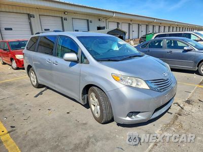Czwarte zdjęcie samochodu z boku: 2016 TOYOTA SIENNA LE VIN:5TDKK3DC5GS694166 - miniatura