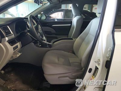 Zdjęcie 7 z 13 samochodu: 2014 TOYOTA HIGHLANDER LE VIN:5TDBKRFH4ES039070 - miniatura