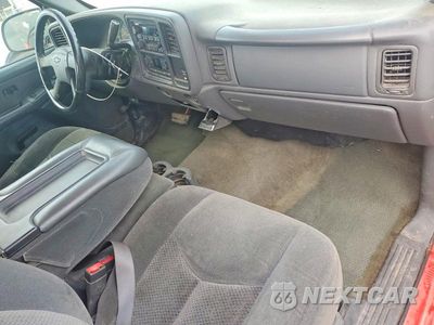 Zdjęcie 8 z 12 samochodu: 2003 CHEVROLET SILVERADO K1500 VIN:2GCEK19V431179950 - miniatura