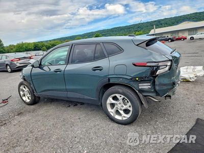 Drugie zdjęcie samochodu z przodu: 2025 CHEVROLET TRAX LS VIN:KL77LFEP3SC050890 - miniatura