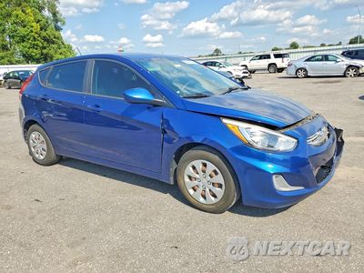 Czwarte zdjęcie samochodu z boku: 2017 HYUNDAI ACCENT SE VIN:KMHCT5AEXHU345998 - miniatura