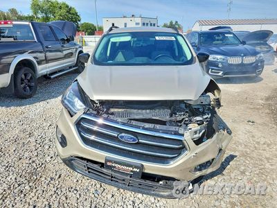 Piąte zdjęcie samochodu w środku: 2017 FORD ESCAPE SE VIN:1FMCU9GD3HUE90223 - miniatura