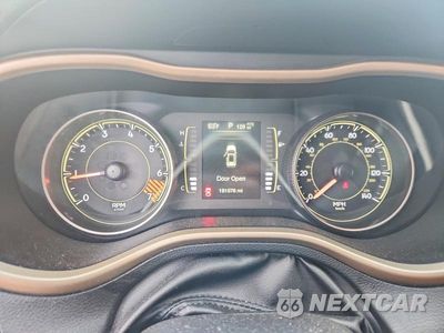 Zdjęcie 9 z 13 samochodu: 2014 JEEP CHEROKEE LATITUDE VIN:1C4PJMCB8EW270078 - miniatura