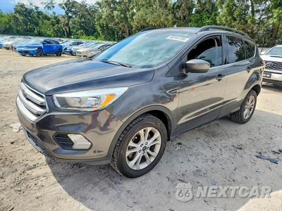 2018 FORD ESCAPE SE 1FMCU9GD4JUA75305 - główne zdjęcie licytacji z USA - miniatura