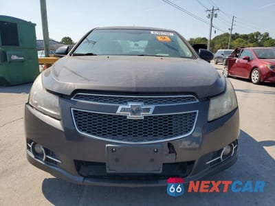 Piąte zdjęcie samochodu w środku: 2014 CHEVROLET CRUZE LT VIN:1G1PC5SB9E7265122 - miniatura