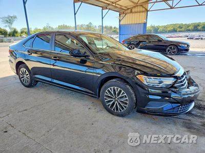Czwarte zdjęcie samochodu z boku: 2020 VOLKSWAGEN JETTA S VIN:3VWCB7BU1LM040067 - miniatura