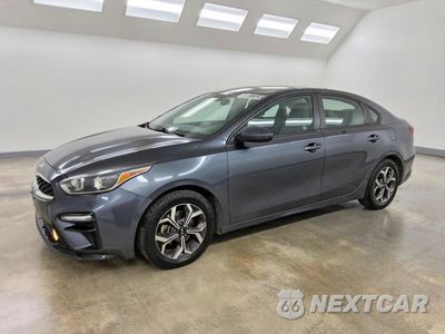 2021 KIA FORTE LXS 3KPF24AD0ME315973 - główne zdjęcie licytacji z USA - miniatura