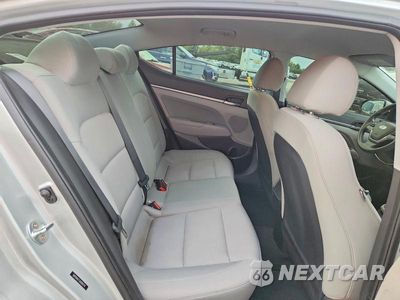 Zdjęcie 10 z 12 samochodu: 2018 HYUNDAI ELANTRA SEL VIN:5NPD84LF7JH286774 - miniatura
