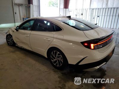 Drugie zdjęcie samochodu z przodu: 2026 HYUNDAI SONATA HYBRID BLUE VIN:KMHL24JJXTA171841 - miniatura