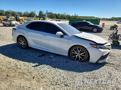 Czwarte zdjęcie samochodu z boku: 2022 TOYOTA CAMRY SE VIN:4T1G11AKXNU070151 - miniatura