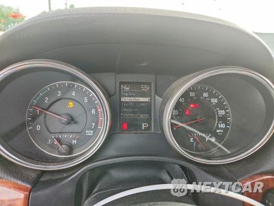 Zdjęcie 9 z 13 samochodu: 2011 JEEP GRAND CHEROKEE LIMITED VIN:1J4RR5GT7BC628627 - miniatura