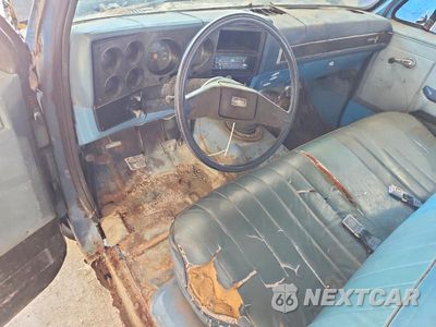 Zdjęcie 8 z 12 samochodu: 1981 CHEVROLET C20 VIN:1GCGC24M1BF322919 - miniatura