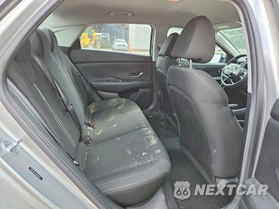 Zdjęcie 10 z 12 samochodu: 2021 HYUNDAI ELANTRA SEL VIN:5NPLM4AG4MH051157 - miniatura
