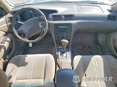 Zdjęcie 8 z 13 samochodu: 2001 TOYOTA CAMRY LE VIN:4T1BG22KX1U865997 - miniatura