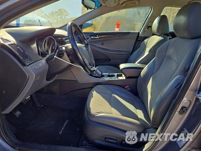 Zdjęcie 7 z 12 samochodu: 2014 HYUNDAI SONATA SE VIN:5NPEC4ACXEH885802 - miniatura
