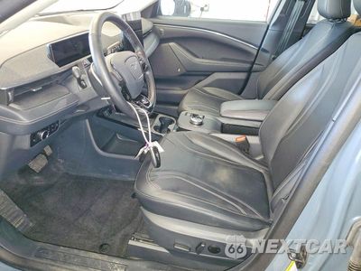 Zdjęcie 7 z 13 samochodu: 2024 FORD MUSTANG MACH-E PREMIUM VIN:3FMTK3SU3RMA52835 - miniatura