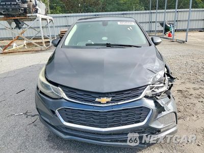 Piąte zdjęcie samochodu w środku: 2018 CHEVROLET CRUZE LT VIN:1G1BE5SM6J7158335 - miniatura