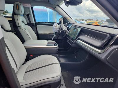 Zdjęcie 7 z 13 samochodu: 2025 RIVIAN R1S ADVENTURE VIN:7PDSGBBA3SN064893 - miniatura