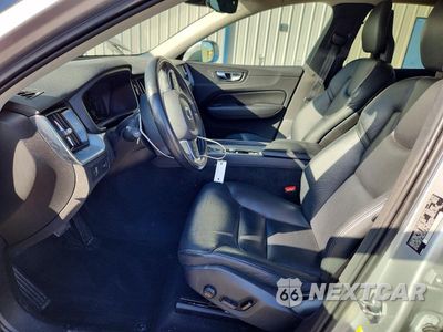 Zdjęcie 7 z 14 samochodu: 2018 VOLVO XC60 T5 VIN:LYV102RK4JB109862 - miniatura