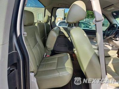 Zdjęcie 10 z 13 samochodu: 2011 CHEVROLET SILVERADO K1500 LT VIN:1GCRKSE33BZ417496 - miniatura