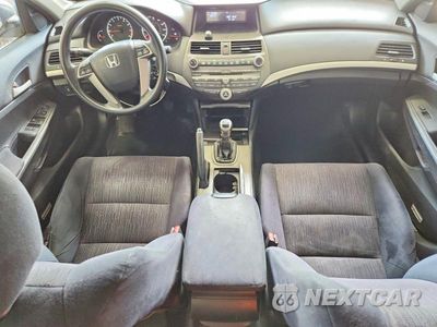 Zdjęcie 8 z 12 samochodu: 2012 HONDA ACCORD LX VIN:1HGCP2E33CA034652 - miniatura