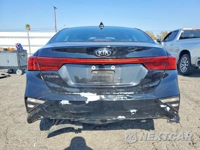 Zdjęcie 6 z 12 samochodu: 2020 KIA FORTE LXS VIN:3KPF24ADXLE217094 - miniatura