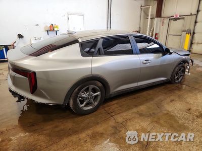 Trzecie zdjęcie samochodu z tyłu: 2025 KIA K4 LXS VIN:3KPFT4DE9SE219709 - miniatura