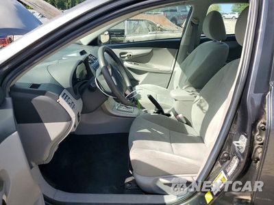 Zdjęcie 7 z 12 samochodu: 2012 TOYOTA COROLLA LE VIN:2T1BU4EEXCC896116 - miniatura