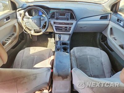Zdjęcie 8 z 12 samochodu: 2015 HYUNDAI SONATA SE VIN:5NPE24AF9FH122264 - miniatura
