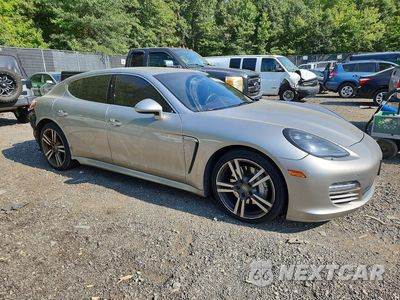 Czwarte zdjęcie samochodu z boku: 2011 PORSCHE PANAMERA S VIN:WP0AB2A79BL062567 - miniatura